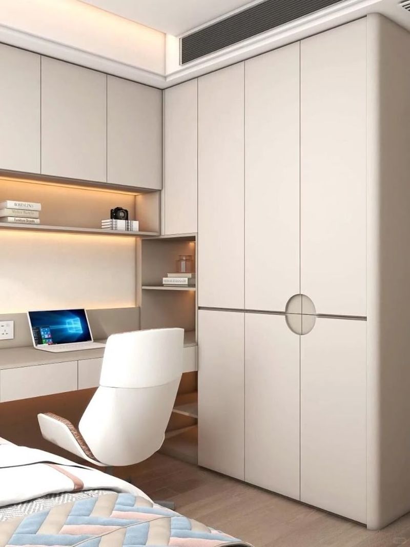 Tủ quần áo kết hợp kệ trang trí 16