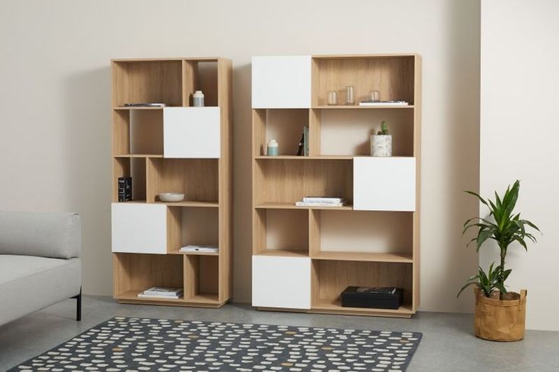 Tủ trưng bày gỗ MDF thiết kế theo yêu cầu 12