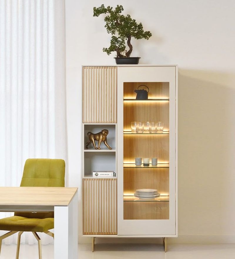 Tủ trưng bày gỗ MDF thiết kế theo yêu cầu 10